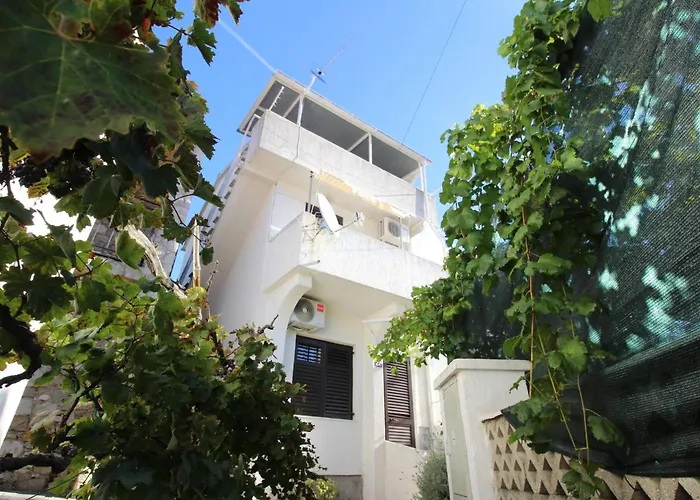 Apartments Bugi