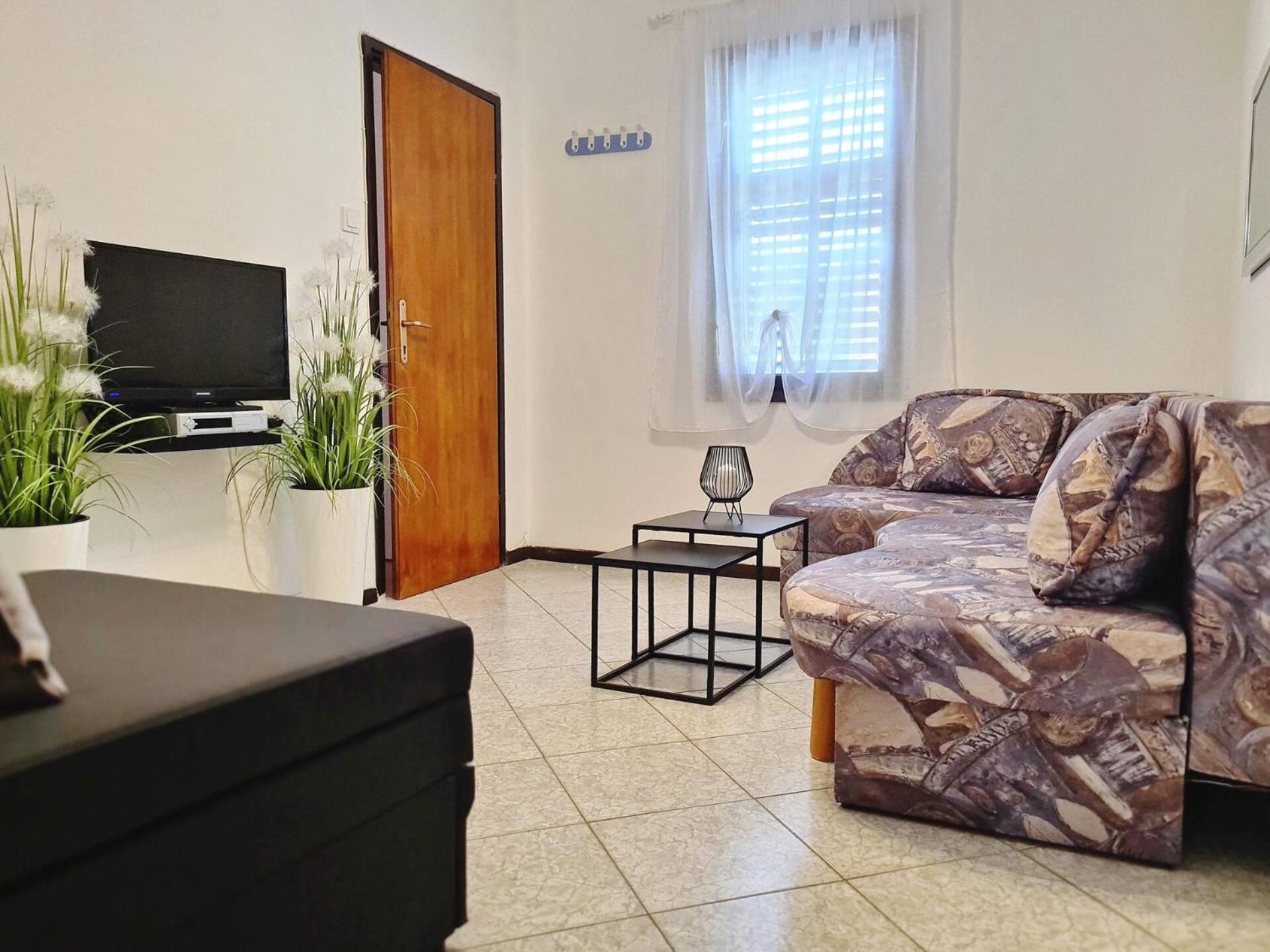 Guest house Bugi Baska (Krk)
