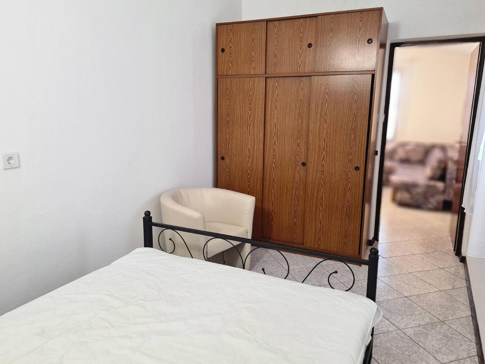 Bugi Guest house *