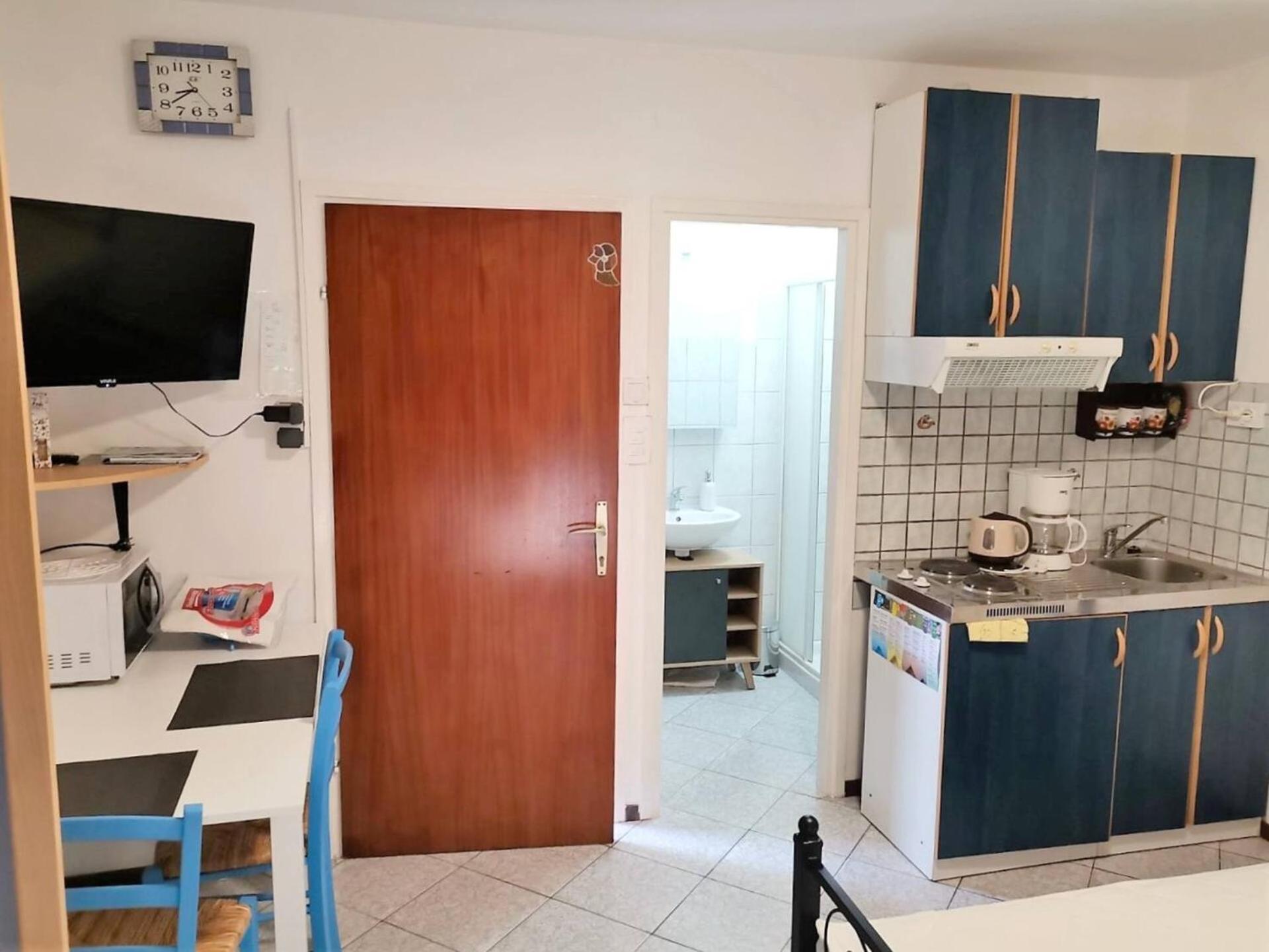 Guest house Bugi